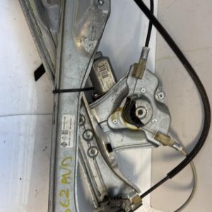 Leve vitre electrique avant droit RENAULT CLIO 3 PHASE 1 Diesel - Image 1
