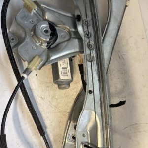 Leve vitre electrique avant gauche RENAULT CLIO 3 PHASE 1 Essence - Image 1