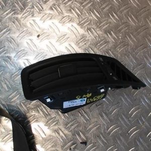 Aerateur tableau de bord avant droit KIA CEE-D 1 PHASE 2 Diesel - Image 1