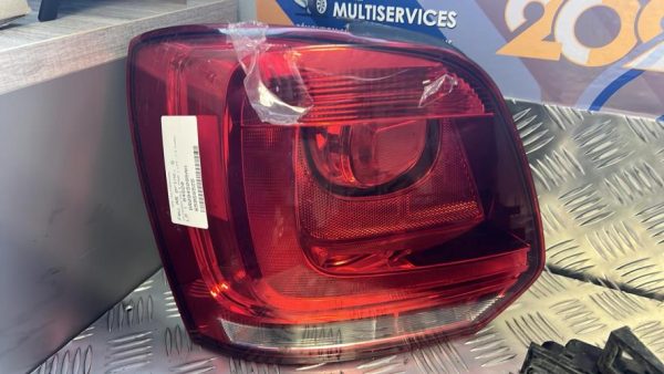 Feu arriere principal gauche (feux) VOLKSWAGEN POLO 5 PHASE 1 Diesel - Image 1