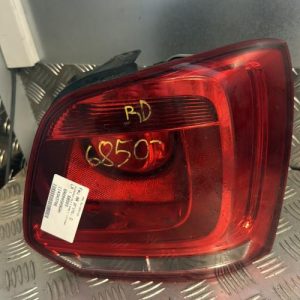 Feu arriere principal droit (feux) VOLKSWAGEN POLO 5 PHASE 1 Diesel - Image 1