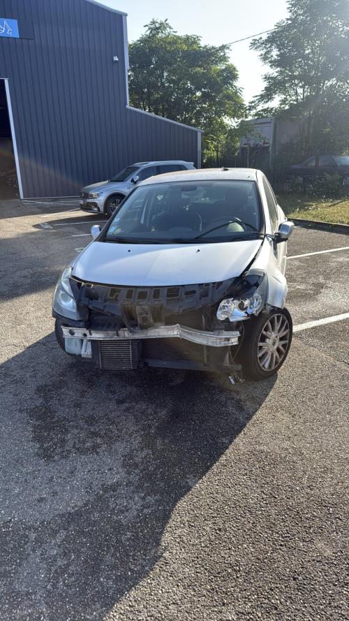 Autoradio d'origine RENAULT CLIO 3 PHASE 1 Diesel - Image 6