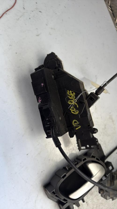 Serrure avant droit PEUGEOT 207 PHASE 2 Essence - Image 1