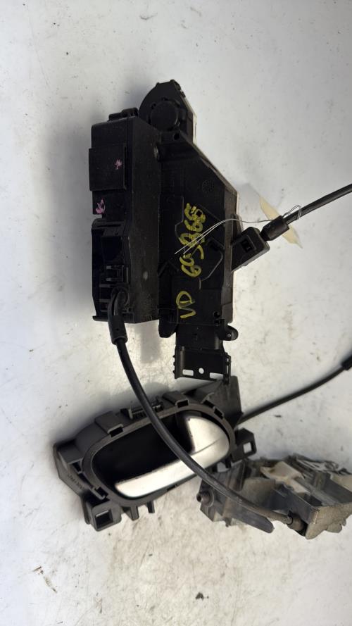 Serrure avant droit PEUGEOT 207 PHASE 2 Essence - Image 2