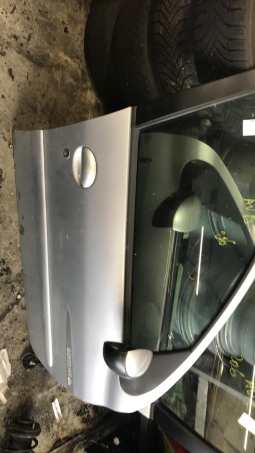 Porte avant droit PEUGEOT 206 PHASE 2 BREAK Essence - Image 1