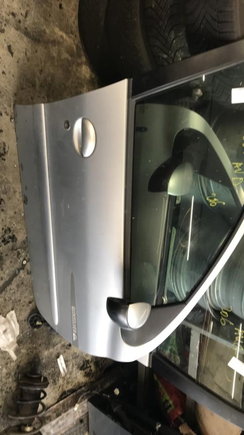 Porte avant droit PEUGEOT 206 PHASE 2 BREAK Essence - Image 2