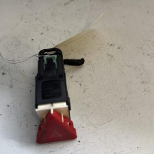 Bouton de warning VOLKSWAGEN SCIROCCO 3 PHASE 1 COUPE Essence - Image 1