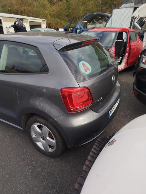 Bouton de warning VOLKSWAGEN POLO 5 PHASE 1 Diesel - Image 7