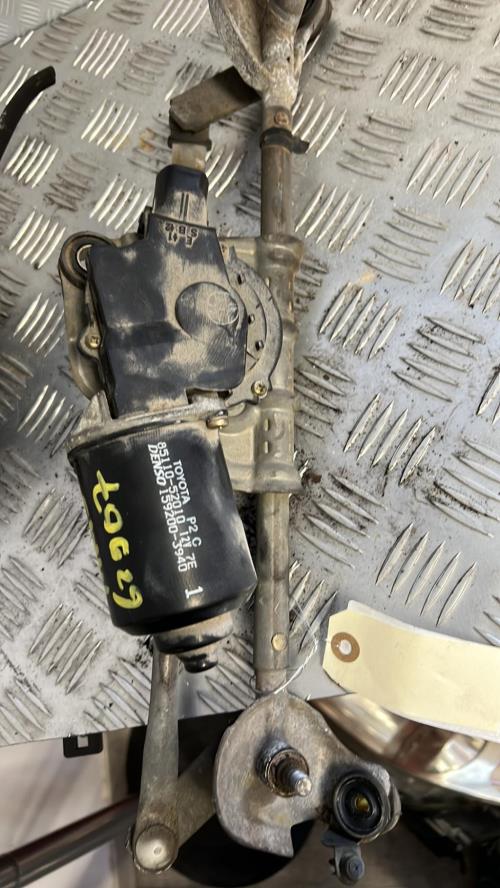 Moteur essuie glace avant TOYOTA YARIS 1 PHASE 2 Diesel - Image 1
