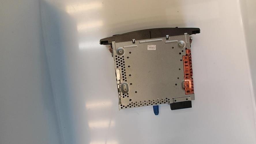 Autoradio d'origine PEUGEOT 308 1 SW PHASE 1 BREAK Diesel - Image 1