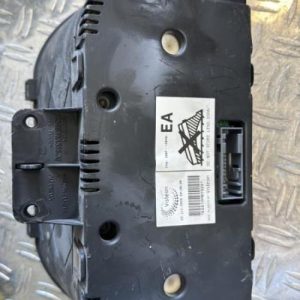 Compteur FORD FIESTA 5 PHASE 1 Essence - Image 2