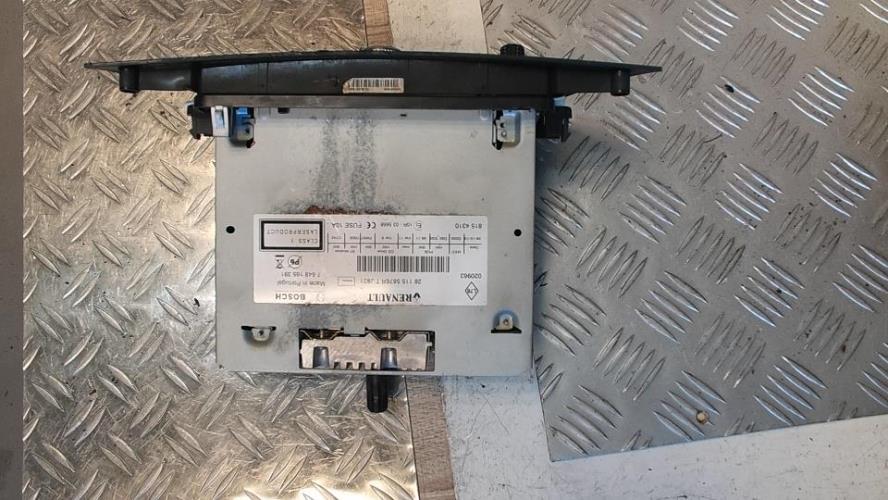 Autoradio d'origine RENAULT LAGUNA 3 PHASE 2 BREAK Diesel - Image 2