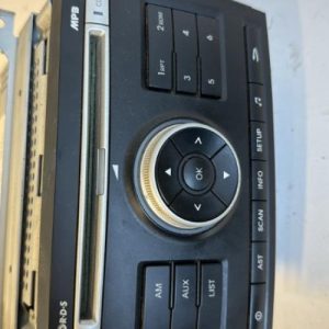Autoradio d'origine MERCEDES CLASSE A 176 PHASE 2 Diesel - Image 1