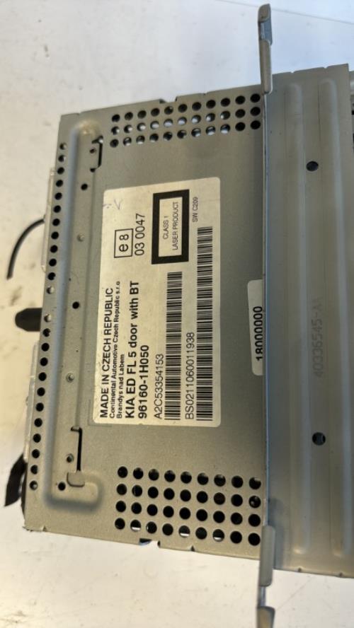 Autoradio d'origine MERCEDES CLASSE A 176 PHASE 2 Diesel - Image 3