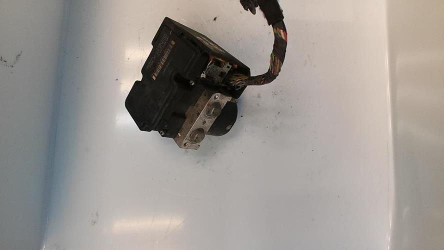 Bloc ABS (freins anti-blocage) PEUGEOT 207 PHASE 1 Essence - Image 3