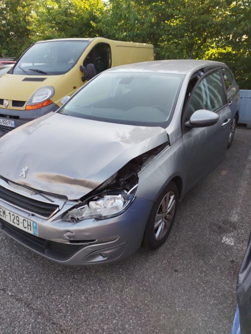 Banquette arriere PEUGEOT 308 2 SW PHASE 1 BREAK Diesel - Image 2