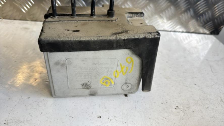 Bloc ABS (freins anti-blocage) PEUGEOT 208 1 PHASE 1 Diesel - Image 1