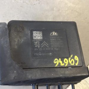 Bloc ABS (freins anti-blocage) PEUGEOT 208 1 PHASE 1 Essence - Image 1