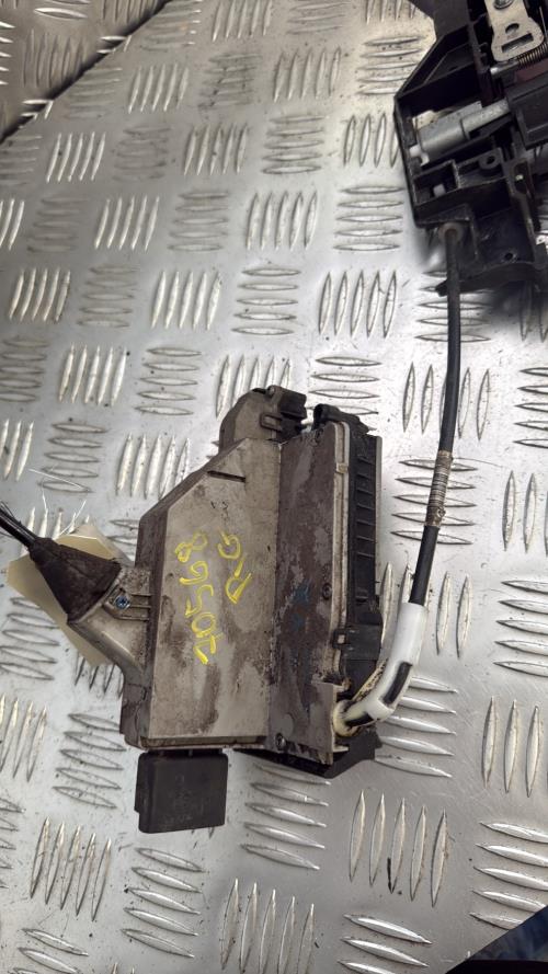 Serrure arriere gauche PEUGEOT 208 1 PHASE 1 Diesel - Image 1