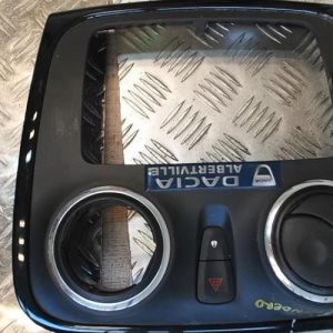 Console central (interieur plastique) DACIA SANDERO 2 PHASE 1 Diesel - Image 1
