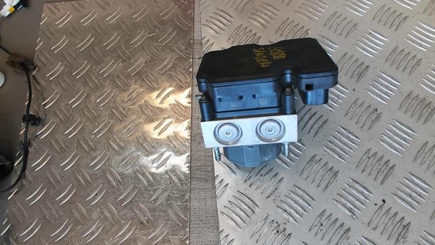 Bloc ABS (freins anti-blocage) DACIA SANDERO 2 PHASE 1 Diesel - Image 2