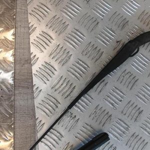 Bras essuie glace avant droit DACIA SANDERO 2 PHASE 1 Diesel - Image 1