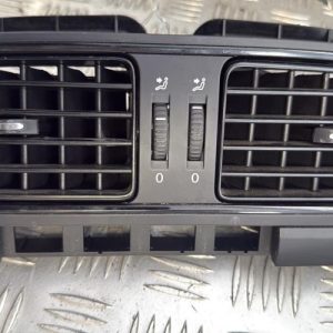 Aerateur tableau de bord VOLKSWAGEN POLO 5 PHASE 1 Diesel - Image 1