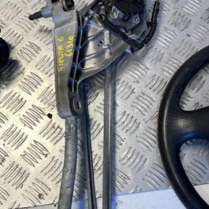 Moteur essuie glace avant FORD FIESTA 6 PHASE 1 Diesel - Image 1