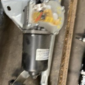 Moteur essuie glace avant MERCEDES CLASSE C 203 PHASE 2 Diesel - Image 1