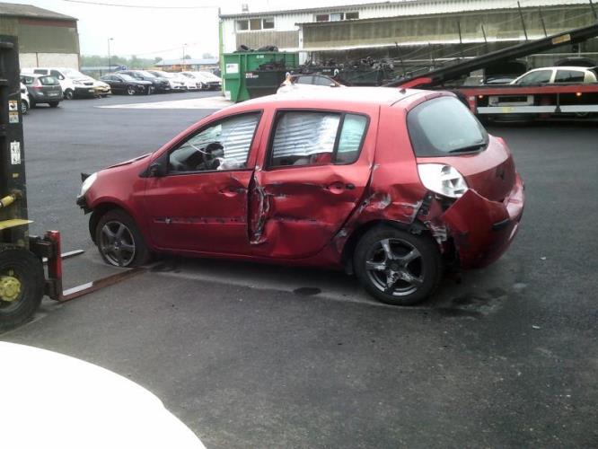 Bloc ABS (freins anti-blocage) RENAULT CLIO 3 PHASE 1 Essence - Image 2