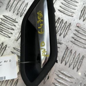 Poignee interieur avant droit DACIA DUSTER 2 PHASE 1 Diesel - Image 1