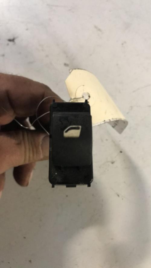 Interrupteur de leve vitre CITROEN BERLINGO 2 PHASE 1 Diesel - Image 1