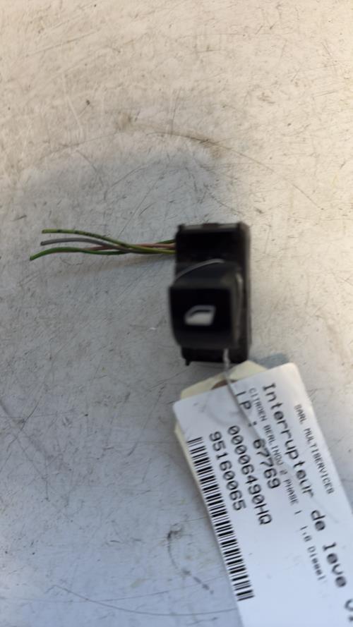 Interrupteur de leve vitre avant droit CITROEN BERLINGO 2 PHASE 1 Diesel - Image 3