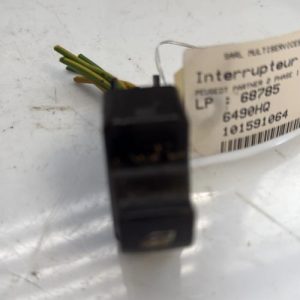 Interrupteur de leve vitre avant droit PEUGEOT PARTNER 2 PHASE 1 Diesel - Image 1