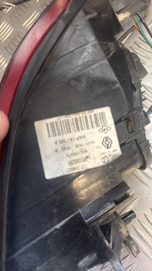 Feu arriere principal droit (feux) RENAULT CLIO 4 PHASE 1 Essence - Image 3