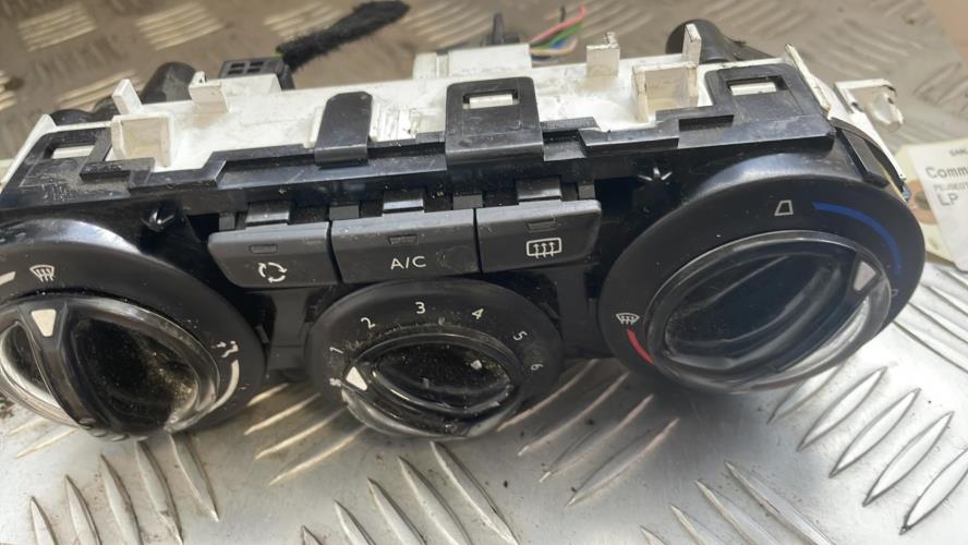 Commande chauffage PEUGEOT 208 1 PHASE 2 Diesel - Image 1