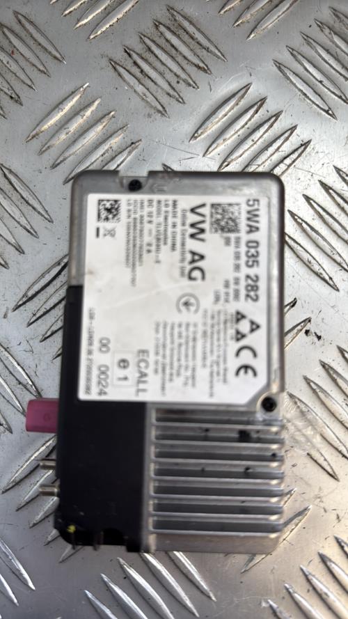 Calculateur SKODA FABIA 4 Essence - Image 1