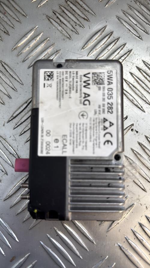 Calculateur SKODA FABIA 4 Essence - Image 3