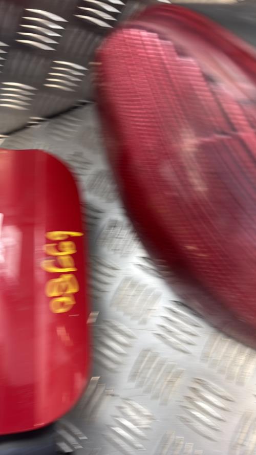 Trappe d'essence SKODA FABIA 4 Essence - Image 3