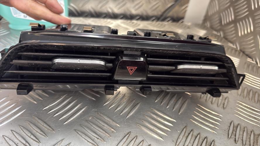 Aerateur tableau de bord SKODA FABIA 4 Essence - Image 1