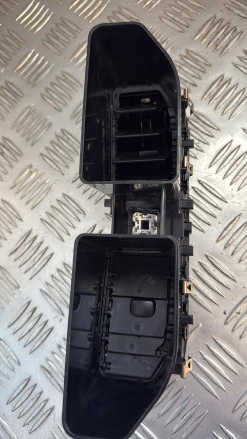 Aerateur tableau de bord SKODA FABIA 4 Essence - Image 3