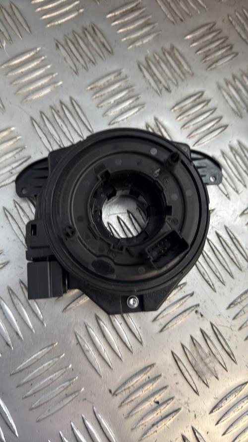 Contacteur tournant SKODA FABIA 4 Essence - Image 1