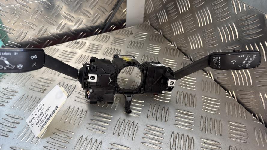 Commodo phare SKODA FABIA 4 Essence - Image 2