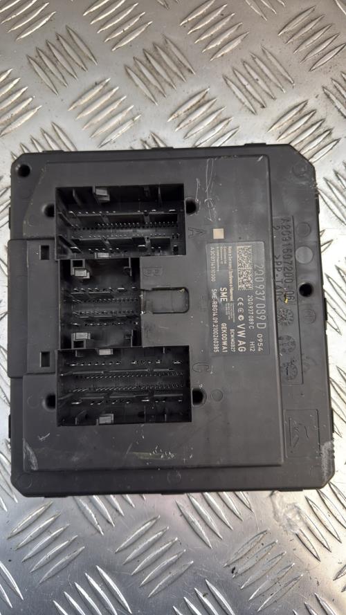 Boitier BSI SKODA FABIA 4 Essence - Image 2