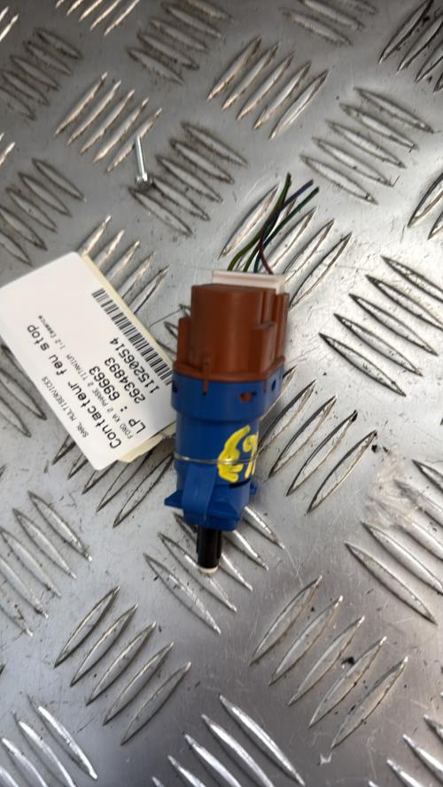 Contacteur feu stop FORD KA 2 PHASE 2 Essence - Image 1