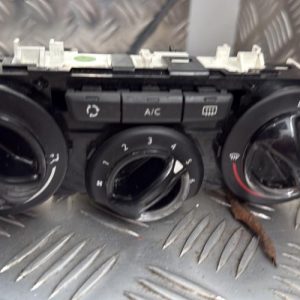 Commande chauffage PEUGEOT 208 1 PHASE 1 Essence - Image 1