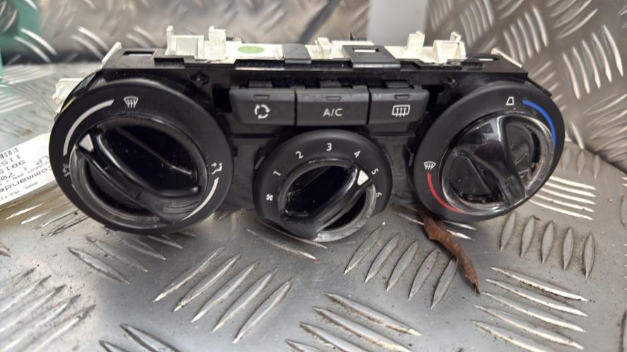 Commande chauffage PEUGEOT 208 1 PHASE 1 Essence - Image 2