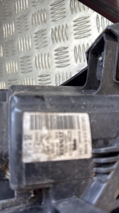 Optique avant principal droit (feux)(phare) RENAULT CLIO 3 PHASE 1 Diesel - Image 4