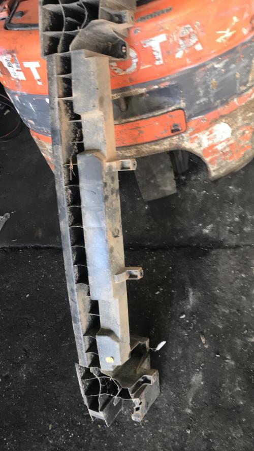 Renfort pare choc arriere (traverse) RENAULT CAPTUR 1 PHASE 1 Essence - Image 1