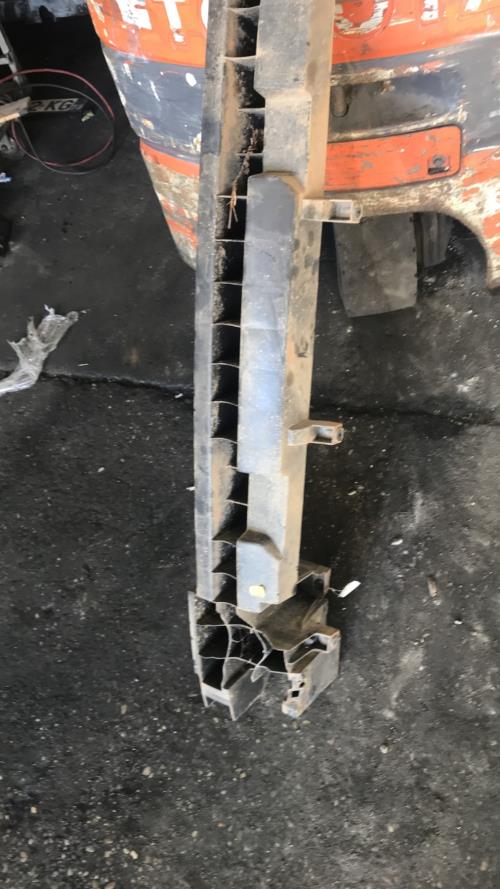 Renfort pare choc arriere (traverse) RENAULT CAPTUR 1 PHASE 1 Essence - Image 3